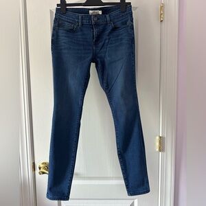 Vineyard Vines Skinny Medium-Dark Blue Jeans